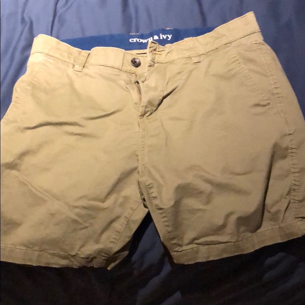 Crown and Ivy motion flex shorts